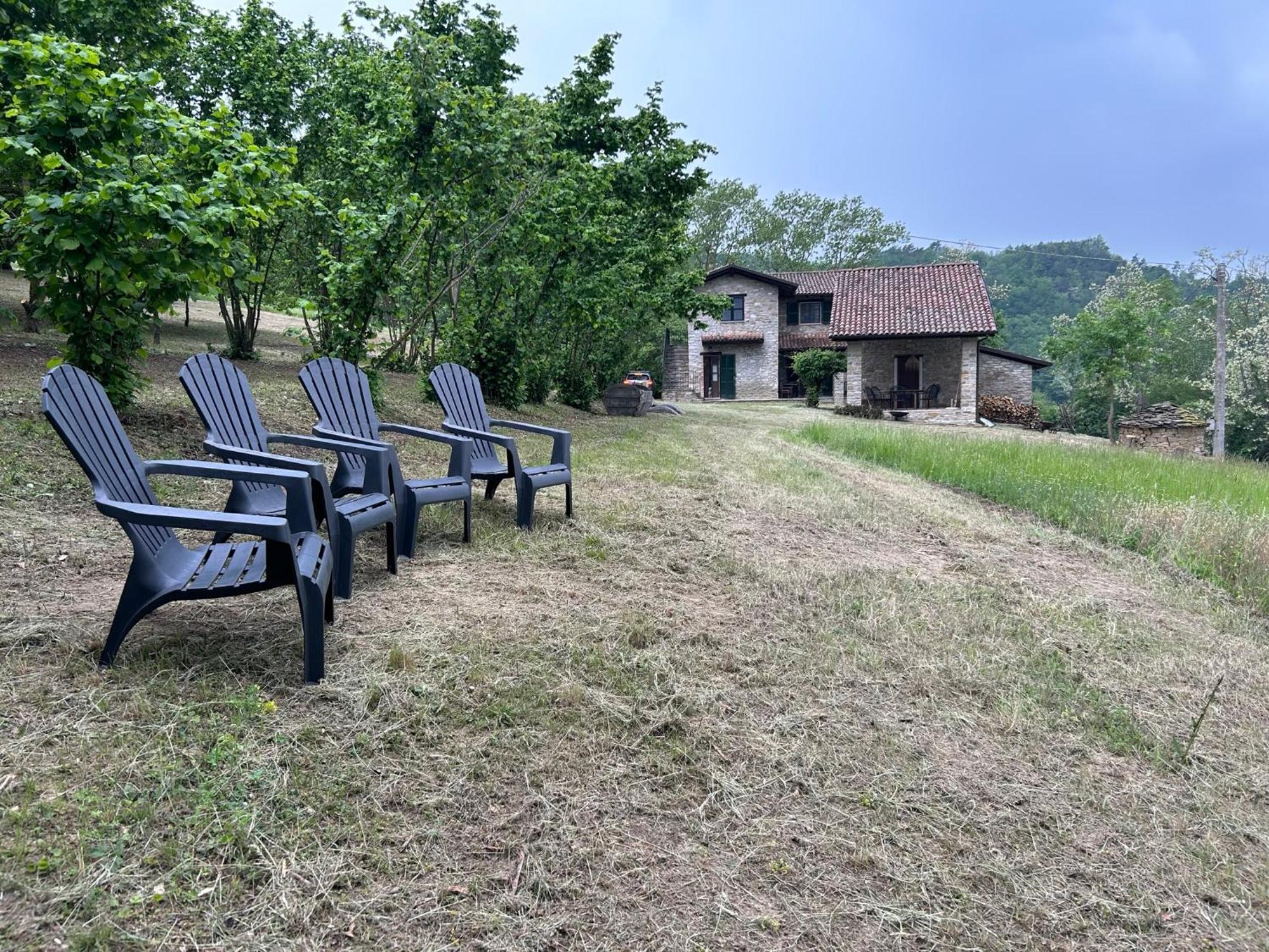 Vakantiehuis Casa Dolce Vista Monastero Bormida Bagian luar foto